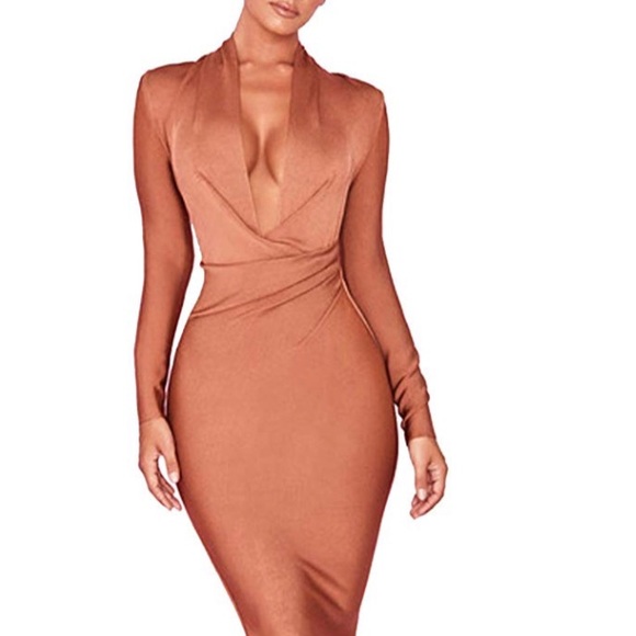 V Neck Draped Knee Length Bodycon Bandage Dress - Picture 6 of 8